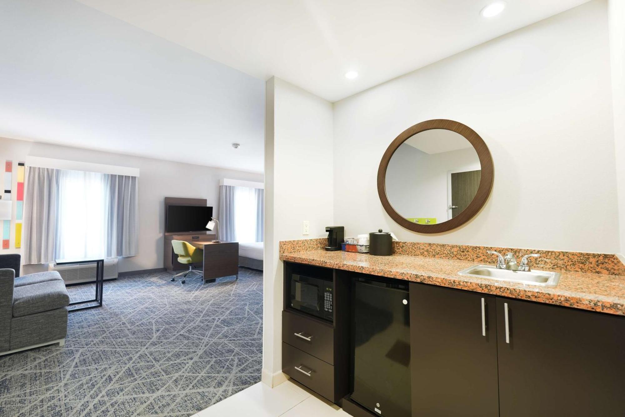 Hampton Inn And Suites Tulsa Central Bagian luar foto