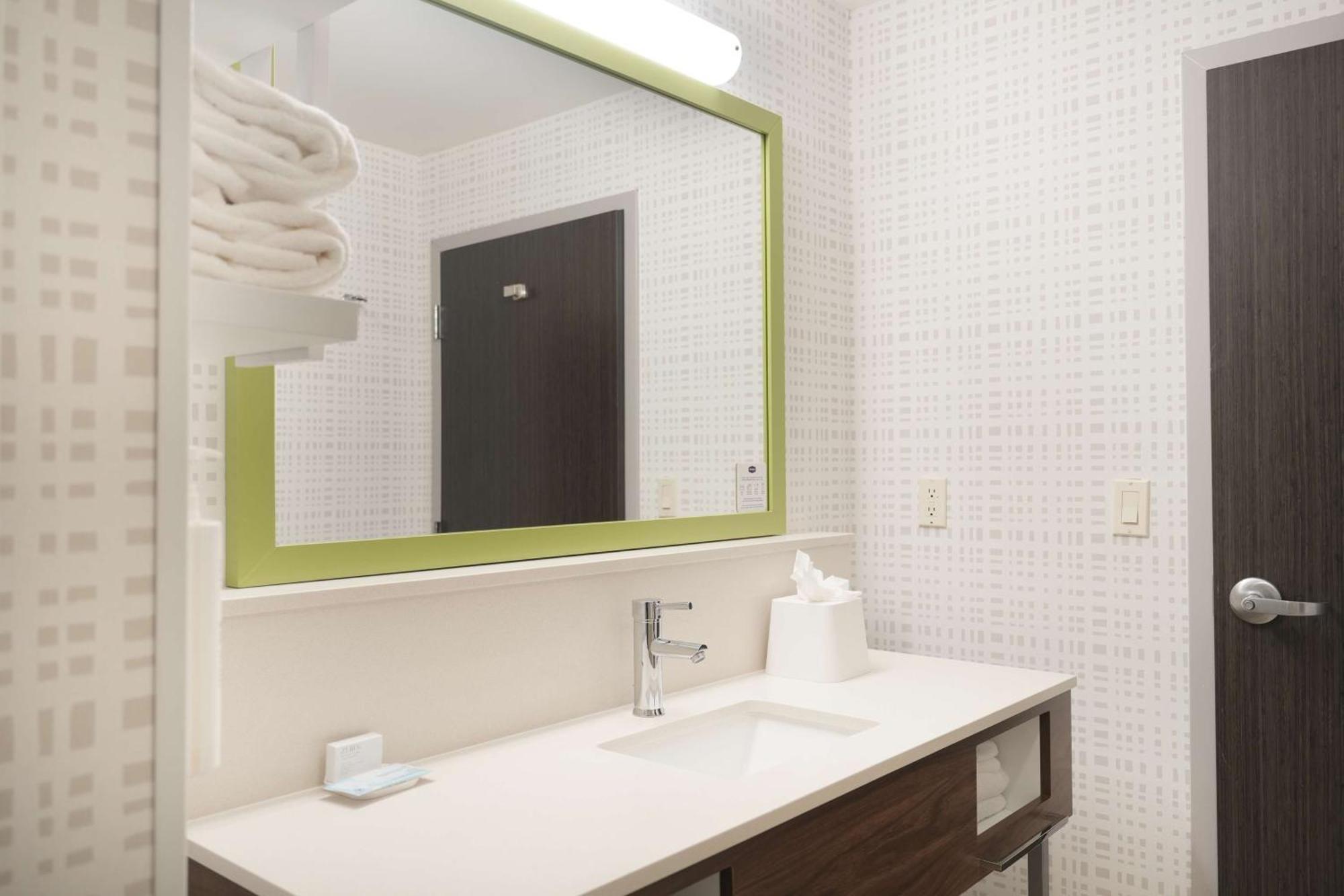 Hampton Inn And Suites Tulsa Central Bagian luar foto